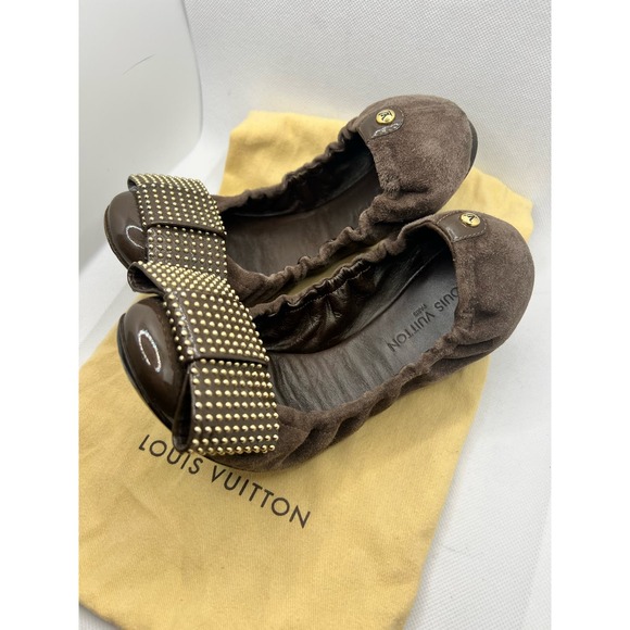 Louis Vuitton Shoes - LV Louis Vuitton Suede Army Green and Gold Ballet Flats 8 EU 38